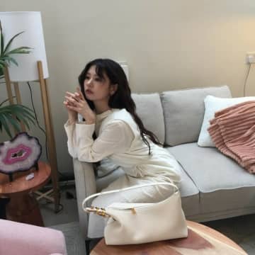 チョン・ソミン、手より小さい顔…「実物美人芸能人」の風格