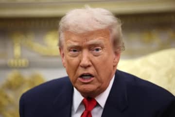 「黙れ子ブタめ」トランプ氏、記者への暴言を連発→「不適切」「一発アウト」と批判