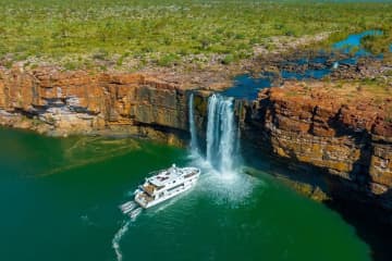 【西オーストラリア】真夏のクリスマスも秘境探検も！「クルーズ旅」が熱い！高級ロブスター狩り、アボリジナル文化、絶景巡りなど多様な船旅を大特集！