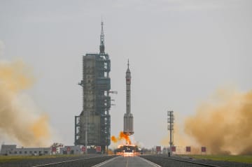 中国、宇宙船「神舟22号」の打ち上げに成功