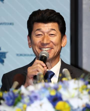 DeNA前監督・三浦大輔氏、ボクシング世界戦でDeNA若手選手に遭遇！⇒ファン「すごい出会い方」「親子のよう」