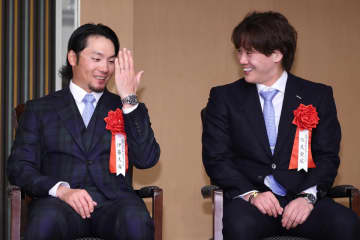 阪神に移籍が決まった伏見寅威　バッテリー組んだ沢村賞投手たちの共通点を明かす