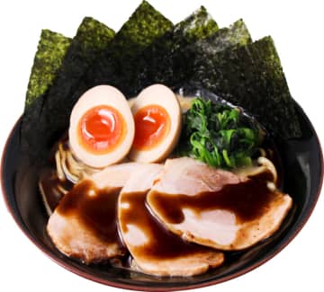 【ブラックラーメンデー】「壱角家 新宿靖国通店」にて黒マー油をトッピングした家系ラーメンを提供開始！