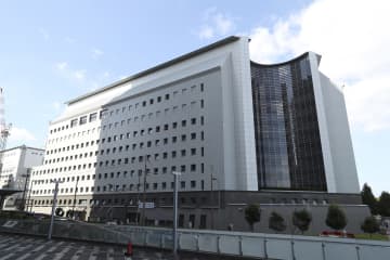 捜査逃れか、偽名で宿泊疑い　スカウトの男2人再逮捕