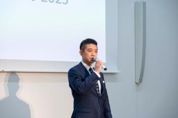 補聴器で笑顔を取り戻す、オーティコンが描く未来の聴覚ケア