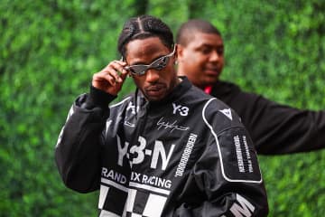 トラヴィス・スコット、【サーカス・マキシマス・ツアー】が約410億円を記録　史上最高のソロ・ラップ・ツアーに