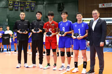 目指すは永露元稀×関田誠大。身長183㎝の中学生セッター兼田創右がイエロースターズU15で躍動「この高さは武器ですから」