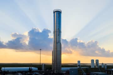 スペースX、「スターシップ」新型の試験で第1段を破損–懸念される「アルテミス3号」への影響