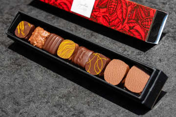 リンツ“最上級”チョコ「シグネチャープラリネ」ミルクティープラリネや柚子など7フレーバー