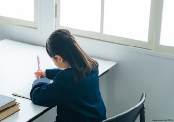 字が読めなかった少女が偏差値69の高校へ　心のささえは父の言葉「お前は頭がいいはずだ」