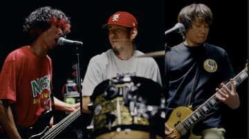 Hi-STANDARD、最新ミニアルバム収録曲「Our Song」映像ディレクター PennackyによるMV公開