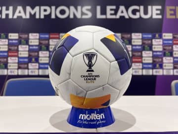 高市発言で緊張の中国遠征、広島が“完全アウェー”ACL成都と対戦。熱狂のスタジアム、荒れたピッチに苦戦