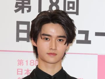 【親子初】藤岡弘、の息子・真威人がシューズベストドレッサー賞「ライダースでツーリングに行きたい」