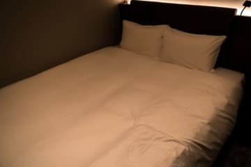 ホテル業務ベテランの女性が「未経験者のふりをしてほしい」と言われた驚愕の理由【衝撃エピソード再配信】