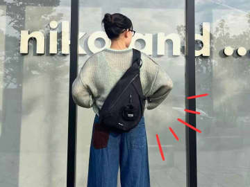 「両手を空けたい」人へ！【niko and ...】使い勝手抜群♡「スリングバッグ」