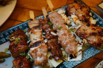 「焼き鳥が冷たい」と文句も……日本の店の対応に疑問＝中国ネット「日本ではあり得ない」