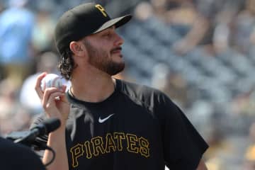 【ＭＬＢ】怪物右腕スキーンズ　年俸４倍「５億４０００万円」のボーナスをゲット！