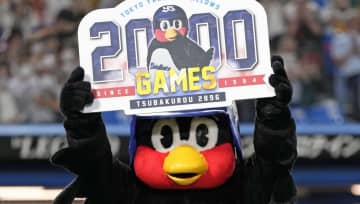 ヤクルト、「つば九郎」の来季復帰を発表　「初代つば九郎、めっちゃ喜んでると思うよ」「ちょっと心配」と賛否の声