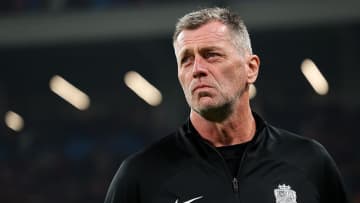 J1強豪、60歳ドイツ人監督が「双方合意」で退任…“クラブ史上初”Jリーグ杯を2度制覇の名将