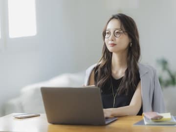 投資額は2万円から「株価暴落でマイナス。ここ半年でプラスに」37歳女性のNISA積立2年目