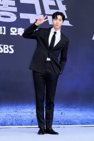 NCT・ジャニー、監督の“ズバッと指摘”も原動力に！新番組『熱血バスケットボール団』制作発表会に出席