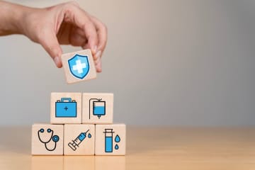 【注意】がんで死亡しても「死因：多臓器不全」で“がん保険”が払われない!? SNSの投稿が話題…「約款に書いてある」「今どきそれはない」反響多数だけど、実際支払われる要件とは？