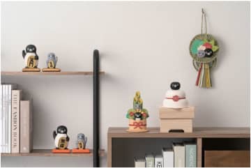 招きペンギン新作も！　正月飾りにぴったりな「Suicaのペンギン」木彫りシリーズ、12月1日予約開始