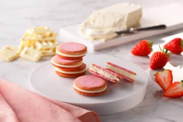 チーズガーデン冬限定「ストロベリーチーズラングドシャ」まろやかなホワイトチョコ×ほどける苺クッキー