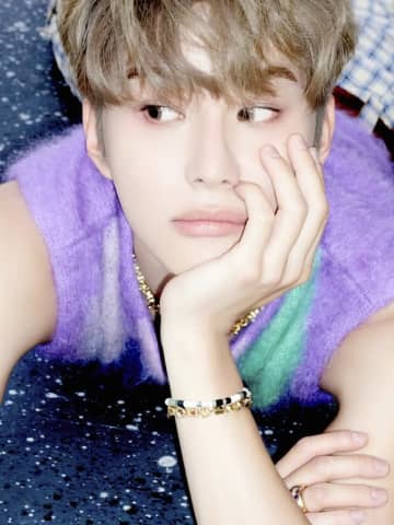 NCT ジョンウ、新曲を単独ファンミで初披露！1stソロシングル「SUGAR」予告イメージが続々公開