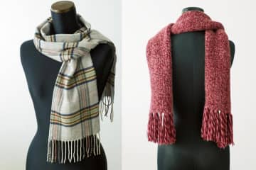 マフラーの巻き方【2選】「ツイストオフタートル」と「2重巻きサイドノット」 後ろ姿も素敵に！