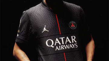 日本代表みたい？PSGがジョーダンとの新作コラボユニフォームを発表 「パリの職人技」を表現