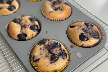 焼くだけ！おやつ「ブルーベリーマフィン」を、担当編集Tがつくってみました【編集部スタッフイチオシ！】