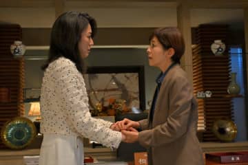 娘を誘拐された桐谷総理（板谷由夏）のスキャンダルが拡散！奈美（沢口靖子）はその“黒幕”にたどり着く＜『絶対零度』第8話完全版＞