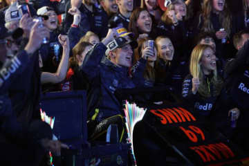 【F1第22戦ベスト5ドライバー】ついにRB21を理解したレッドブル。フェルスタッペンの勝利はマクラーレンへの強い警告