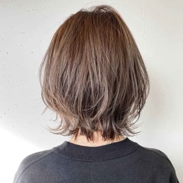 無難ヘア → こなれヘアへ！【40・50代】は「今っぽウルフ」でイメチェン大成功ーッ♡
