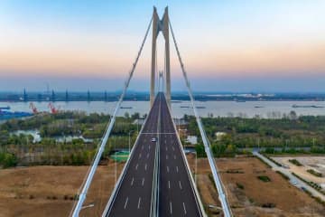南京新生圩長江大橋が開通―中国