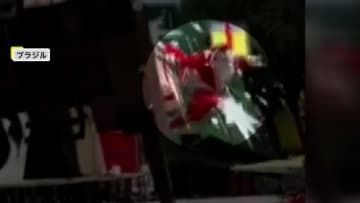 設置中のツリーが転倒　間一髪で逃げるサンタ作業員　「景色を見たかった」36階ビルのクレーン先端に15歳少年…7時間後に保護