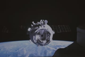 神舟２２号が宇宙ステーションにドッキング