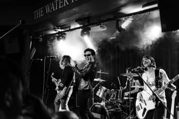 US＆UKツアーも敢行したWENDY、最新ALの配信開始／東京ワンマン公演が決定