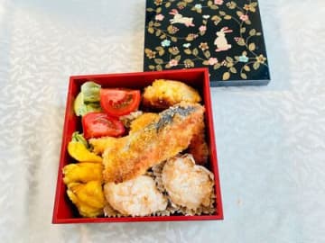 お弁当にもオススメ！「鮭コロッケ」