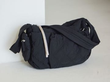 軽い & 使いやすい！【studio CLIP】収納ポケットたくさん「ショルダーバッグ」