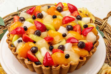 キル フェ ボン贅沢フルーツのプリンタルト、あんみつ風あんこ＆求肥トッピング - 静岡＆浜松限定