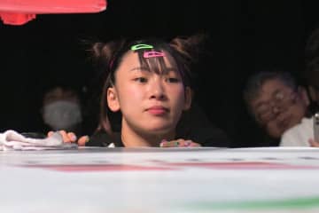 【スターダム】フワちゃんが誕生日に約２年半ぶりのセコンド業務〝下積み姿〟にファンからは「新鮮！」