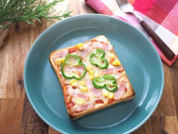 「これ、何度も作ってる！」 パンにのせるだけ！簡単おかずトーストレシピ3選