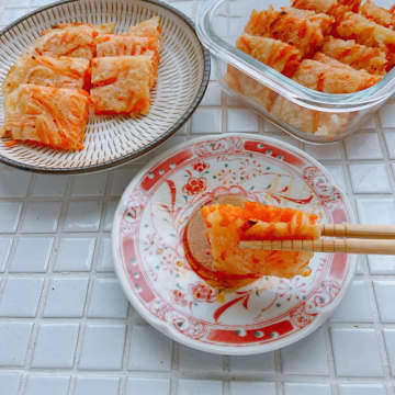 身近な材料で簡単！混ぜて焼くだけ『にんじんおやき』の作り置きレシピ