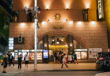 銀座で息づく100年の老舗。天ぷらの天一、日本最初のビアホール、ジョン・レノンが通った喫茶店まで