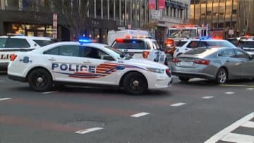 ホワイトハウス近くで銃撃　州兵2人撃たれる　トランプ大統領はフロリダ滞在で不在