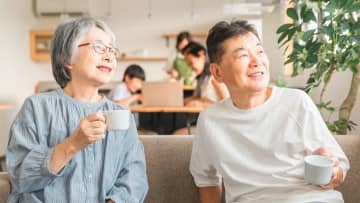 自分の親が「もしかして認知症かも…？」と思ったら。家族が早めにしておきたいことの手順と頼りにしたい相談先