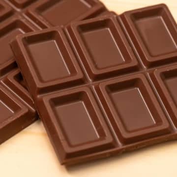 脂肪肝でも大丈夫…診療経験40年超の私がすすめる意外なお菓子【名医が指南 100年元気な肝臓の作り方】#4