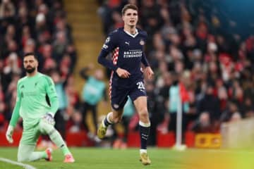 リヴァプールが“アンフィールド”で4失点完敗…PSV、G・ティルの勝ち越し弾＆ドリウィシの2得点で快勝